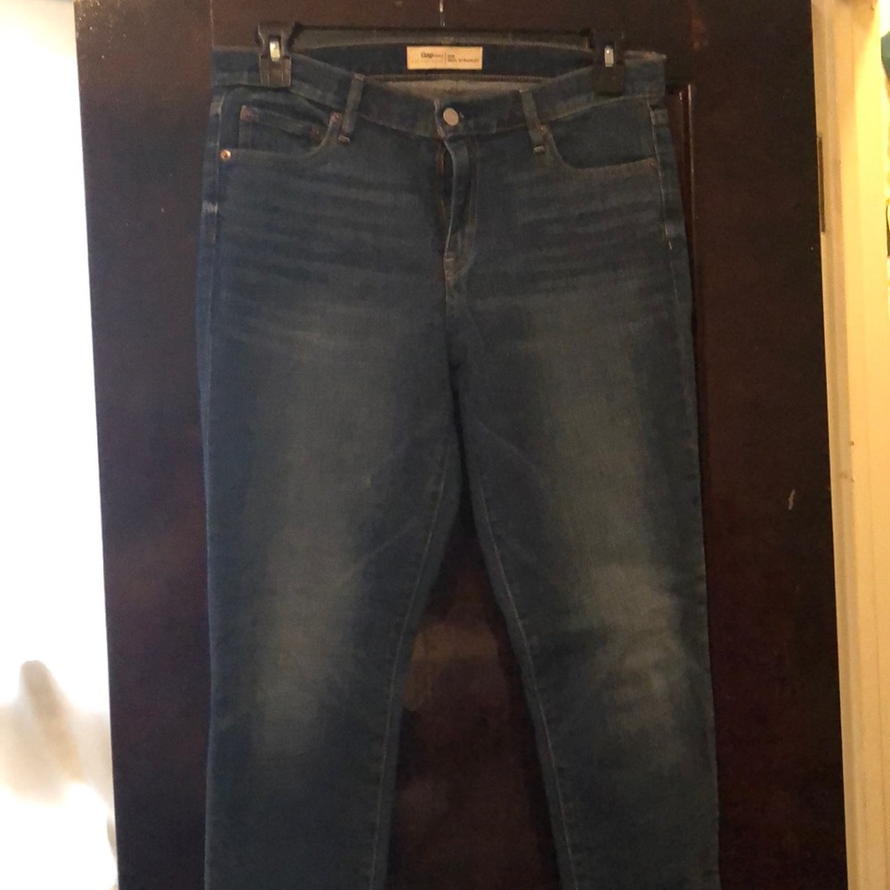 Gap Jeans; Straight Leg- Worn only 1-2 Times!